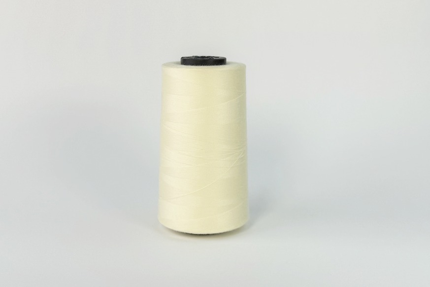 Нитки ПЕ №40/2 5000 м Barva, молочний жовтий, 1013