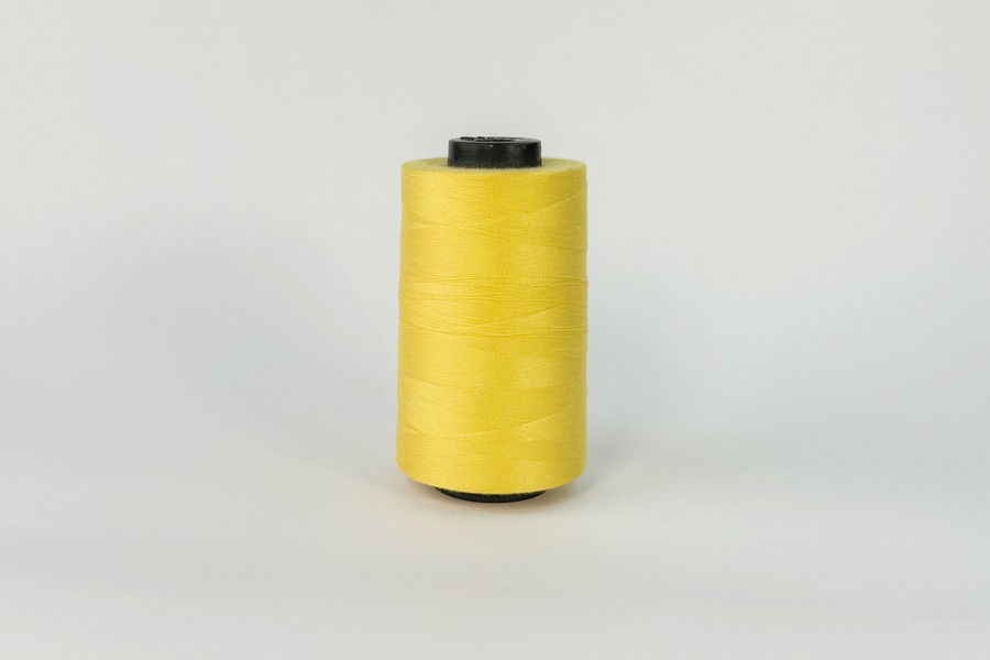 Нитки ПЕ №20/2 2500 м Barva, жовтий канарейковий, 3013