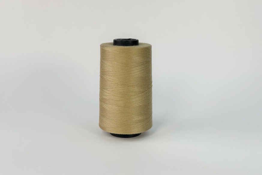 Нитки ПЕ №40/2 5000 м Barva, бежевий натуральний, 7037