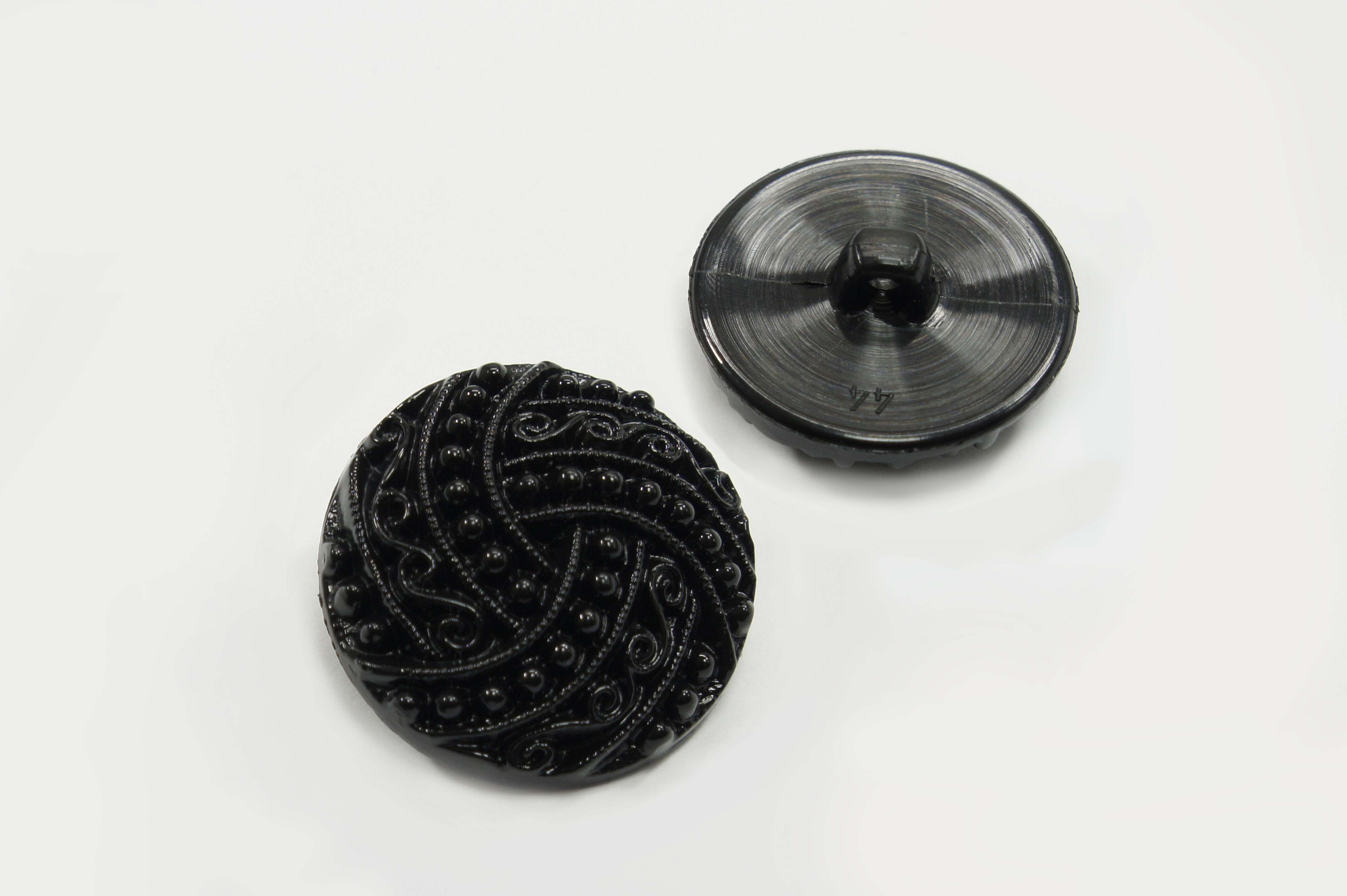 Гудзик 25 мм Mertbutton, чорний, 16-04-40-000