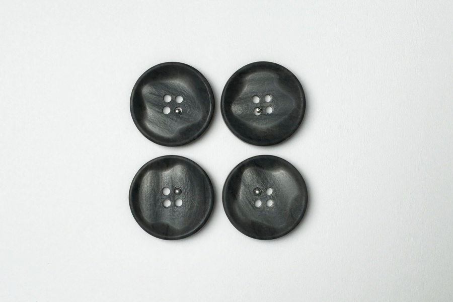 Гудзик 28 мм Mertbutton, сірий темний, 3007-44-0135