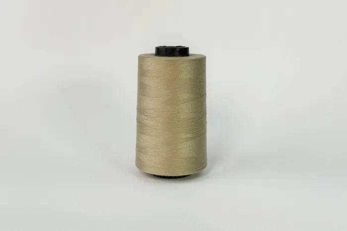 Нитки ПЕ №40/2 5000 м Barva, бежевий натуральний, 7017