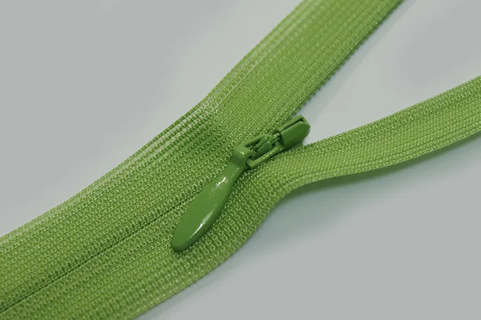 Блискавка YKK, T3 20 см, зелений світлий