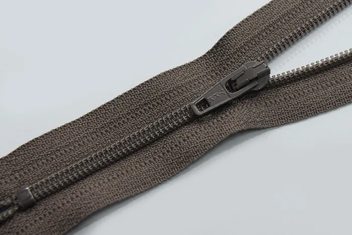 Блискавка YKK, T3 18 см, какао