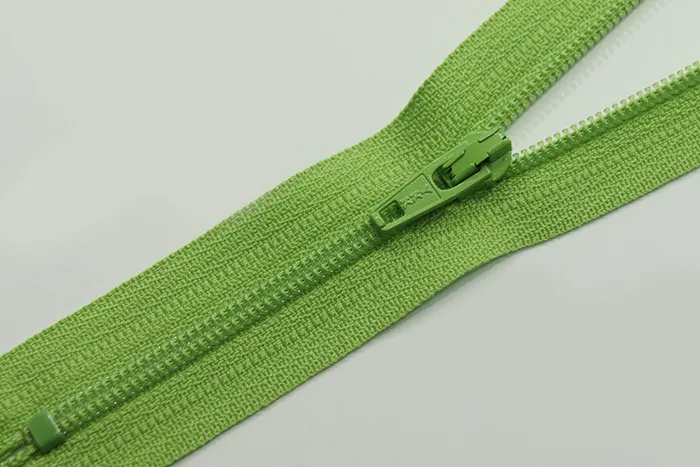 Блискавка YKK, T3 18 см, зелений світлий