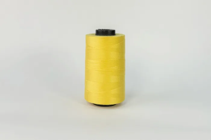 Нитки ПЕ №40/2 5000 м Barva, жовтий канарейковий, 3013