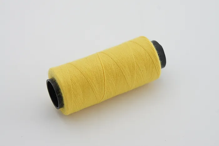 Нитки ПЕ №40/2 250 м Barva, жовтий канарейковий, 3013
