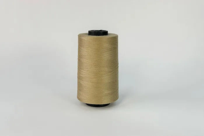 Нитки ПЕ №40/2 5000 м Barva, бежевий натуральний, 7037
