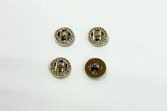 Гудзик 17 мм Mertbutton, золото, BR-662-28-gold