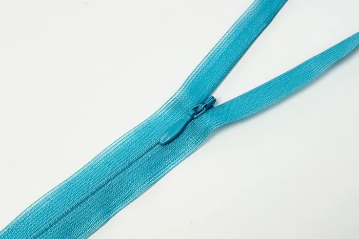 Блискавка YKK, T3 20 см, бірюзовий світлий