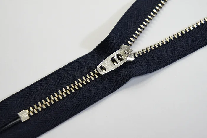 Блискавка YKK, T3, сріблястий, GSN8 16 см, синій темний