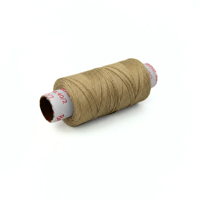 Нитки ПЕ №40/2 250 м Barva, бежевий натуральний, 7037