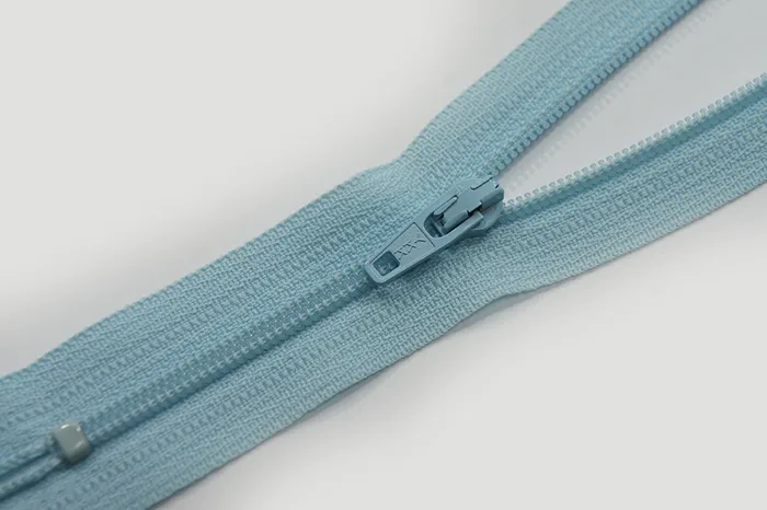 Блискавка YKK, T3 18 см, бірюзовий світлий