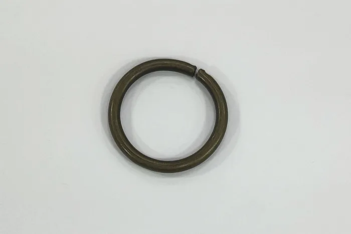 Кільце 30Х4 стара латунь Castiglioni