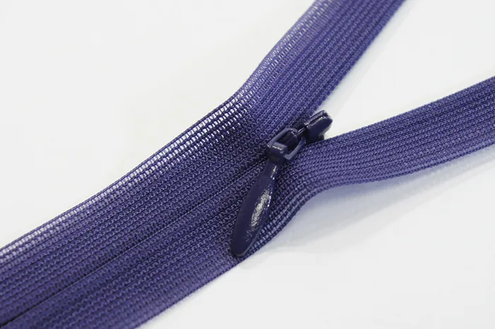 Блискавка YKK, T3 60 см, фіолетовий яскравий