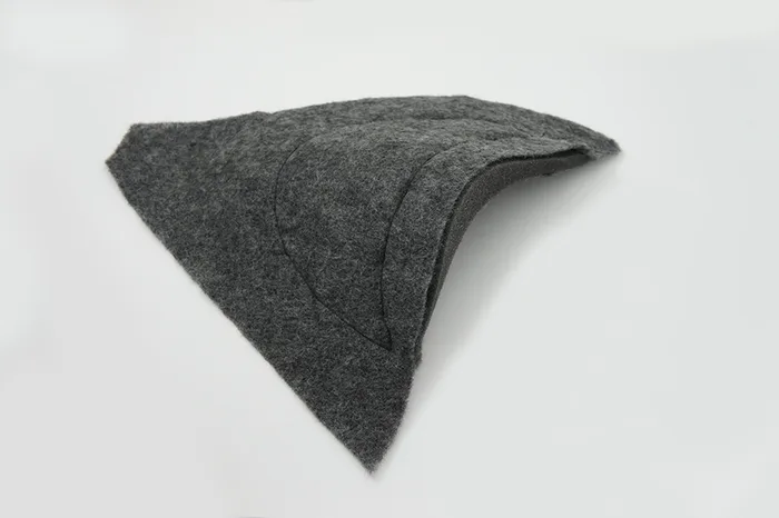 Підплечник втачний з виступом, 18 x 180 x 260 мм чорний