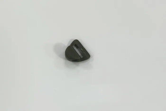 Гачок для фіксації брюк, 15 мм